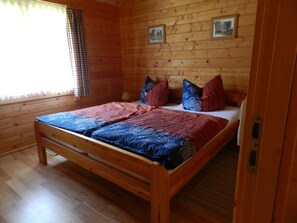 3 عدّة غرف نوم وواي فاي مجانًا وملاءات أسرّة