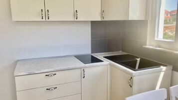 Apartment (Apartment Villa Sunshine - Two Bedroo) | Private kitchen