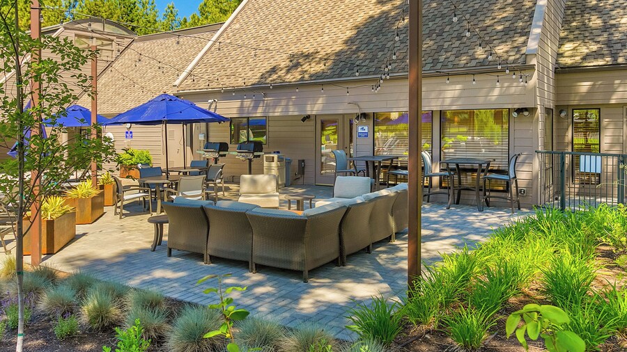 Snowcap Escape at Mount Bachelor