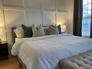2 Schlafzimmer, Schreibtisch, Bügeleisen/Bügelbrett, WLAN