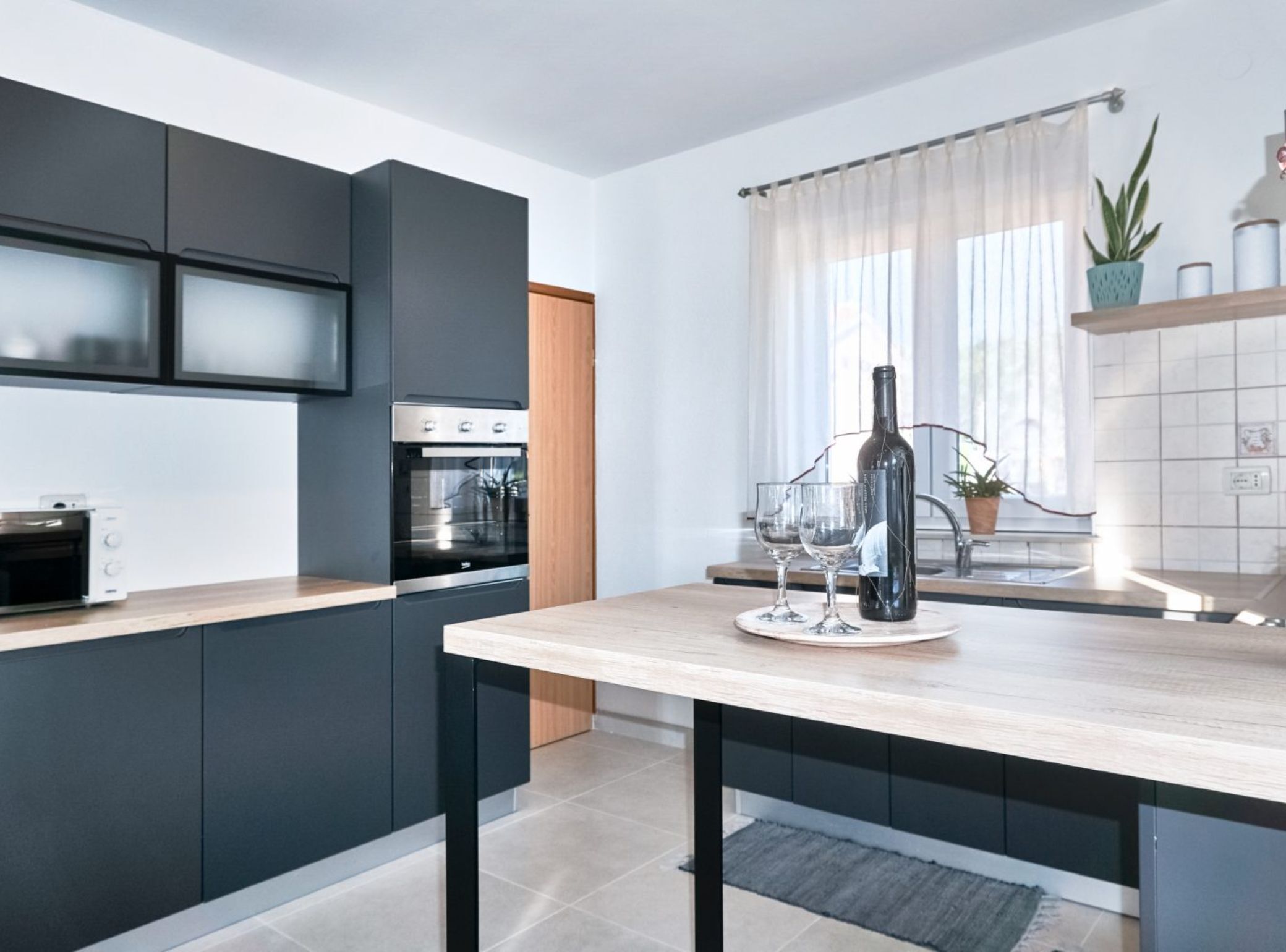 Villa (Villa SABINA - Breg Ivanovci - Three ) | Private kitchen | Fridge