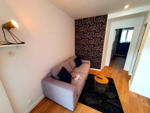 Living area - Apartment LA JAVA BLEUE, Brand new, Parking, Near the sea (Saint-Brieuc)