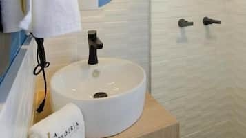 Free toiletries, hair dryer