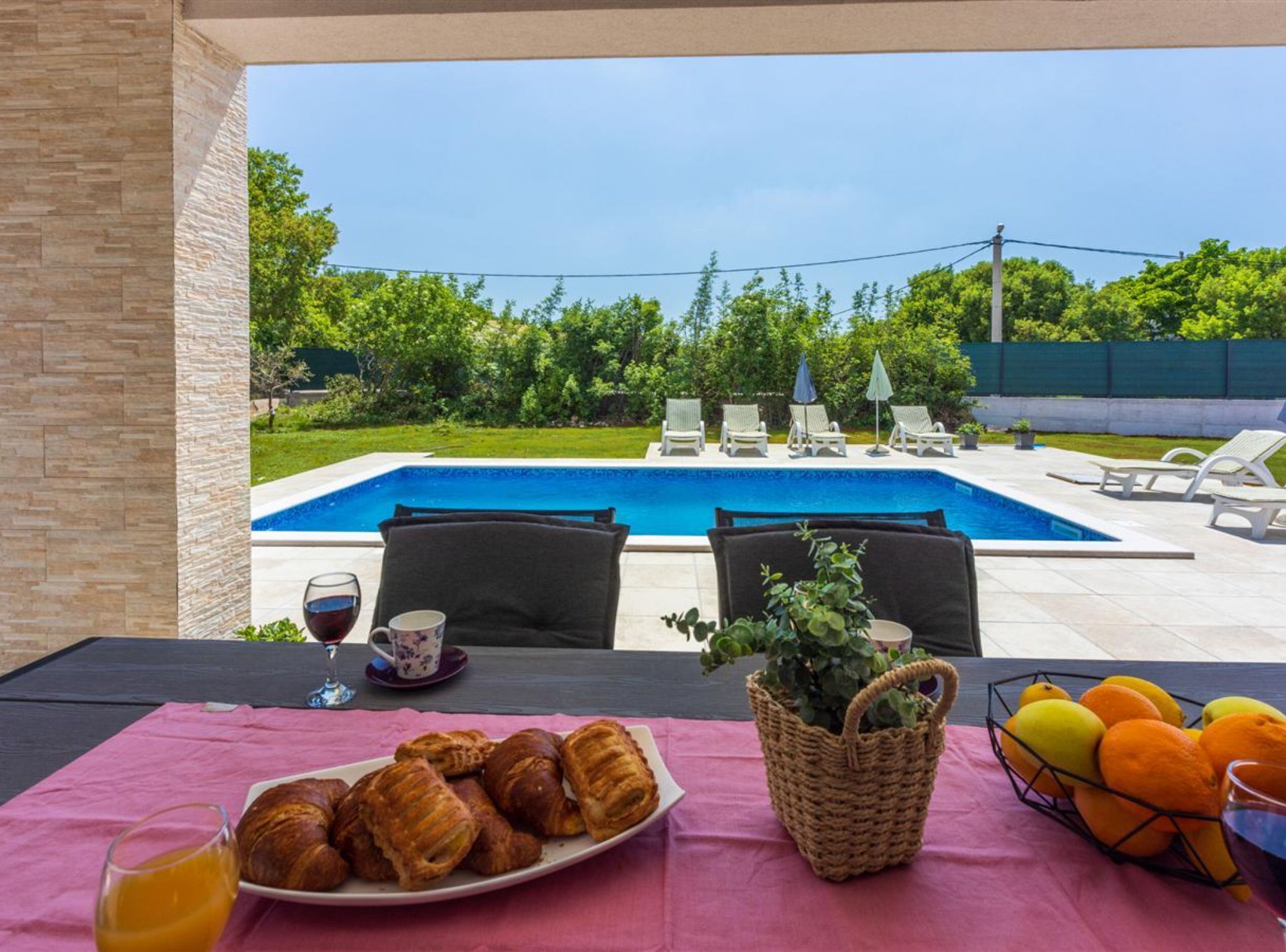 Villa (Three Bedroom Villa with Swiming Pool) | Alberca al aire libre