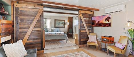 1 soverom, wi-fi (inkludert) og sengetøy