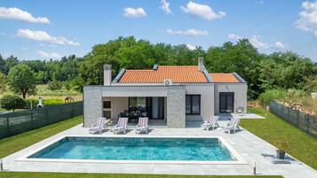 Villa (Villa SABINA - Santalezi - Three Bedr) | Exterieur