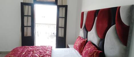 Comfort Double Room, City View | Soundproofing, iron/ironing board, free WiFi