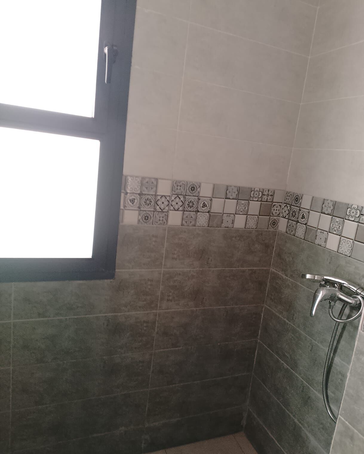 Comfort Quadruple Room, City View | Bathroom | Combined shower/tub, towels, soap, shampoo