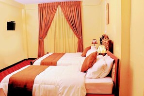 1 bedroom, desk, WiFi, bed sheets