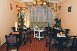 Dining - Keba Guesthouse -Deluxe Triple Room (Addis Ababa)