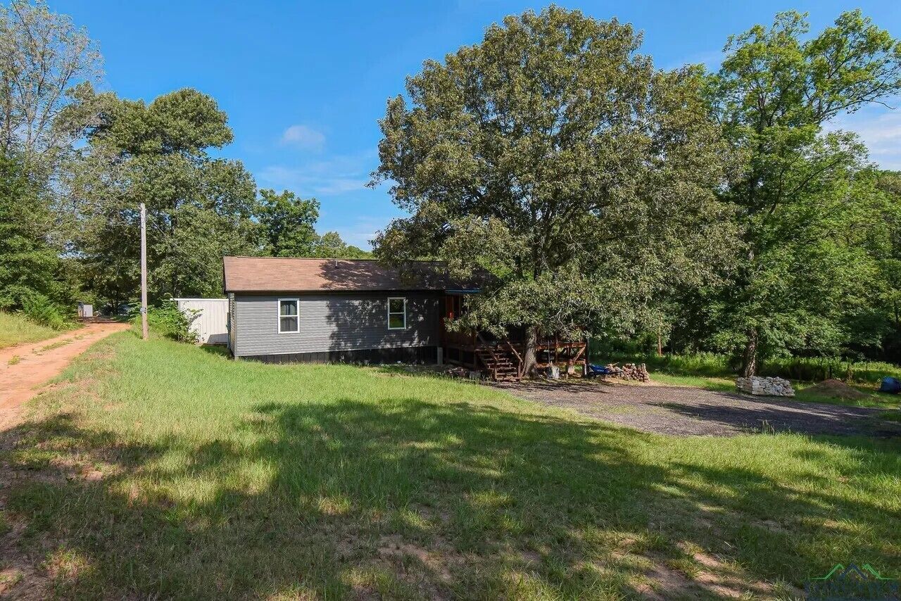 Cute home in Overton, Tx