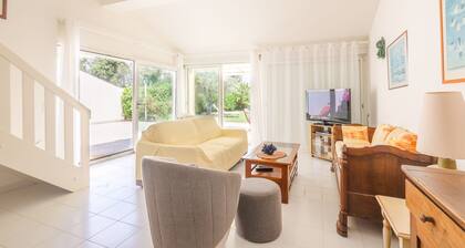 Palmeria - Maison climatisée, accès direct plage