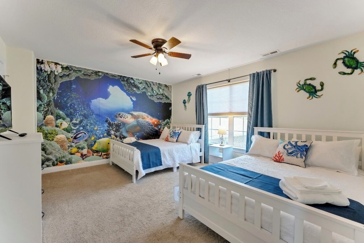 5 bedrooms, iron/ironing board, WiFi, bed sheets