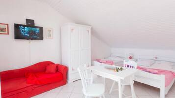 Studio (Apartments Lily Studio with Terrace a) | Living room | 32-inch flat-screen TV with satellite channels
