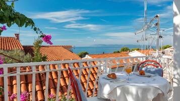 Apartment (Three Bedroom Apartment with Terrace ) | Exterior