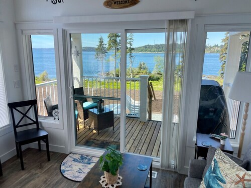 27 - On The Rocks Cottage By The Sea at Alder Bay