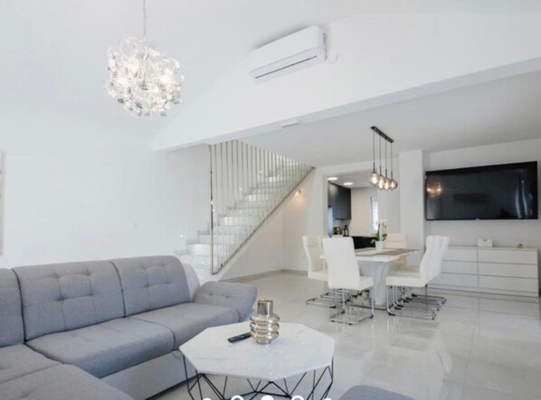 Villa (Villa Rest for the soul - Four Bedroo) | Living room