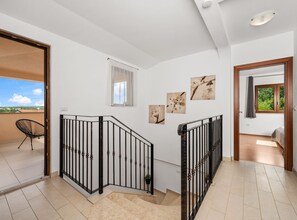 House (Holiday Home Mlačić - Three Bedroom) | Staircase
