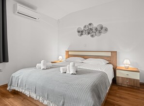3 bedrooms, free WiFi - Holiday Home Mlačić (Porec)