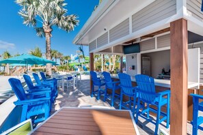 Outdoor dining - Last Minute Disney! Private Pool, Hot Tub & Themed Bedrooms. Book Now! #108121 (Orlando)