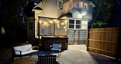 Charming Downtown Victorian 3 Bed 2 Bath Just Off Colorado College Campus