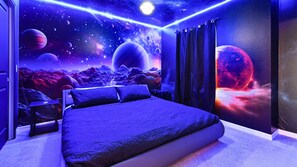 7 bedrooms, iron/ironing board, WiFi, bed sheets