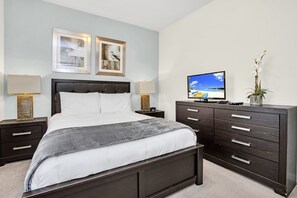 5 bedrooms, iron/ironing board, WiFi, bed sheets