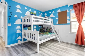 8 chambres, fer et planche Ă repasser, Wi-Fi, draps fournis