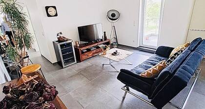 Spacious 3 Bedrooms with Garden View