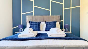 4 bedrooms, iron/ironing board, free WiFi, bed sheets