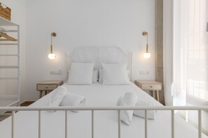 2 chambres, fer et planche Ă repasser, Wi-Fi gratuit, draps fournis