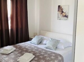 1 Schlafzimmer, Bügeleisen/Bügelbrett, Internetzugang, Bettwäsche