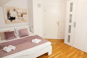 4 camere, ferro/asse da stiro, accesso a Internet, lenzuola