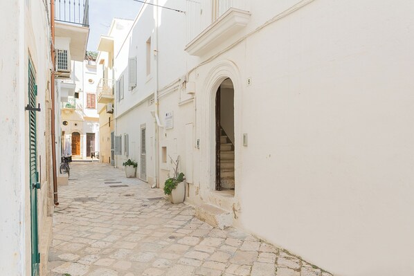 ด้านหน้าที่พัก