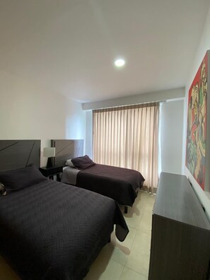 Suite Classique, balcon, vue cour intérieure
