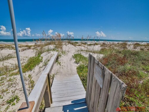 Direct Oceanfront ~ Private Walkway ~ Excellent Rates!