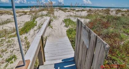 Direct Oceanfront ~ Private Walkway ~ Excellent Rates!