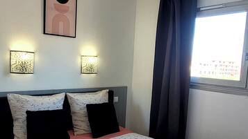 1 chambre, fer et planche Ă  repasser, draps fournis