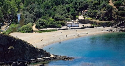 Villa spacieuse 2 chambres proche des plages, montagne Espagne, nature climatisé