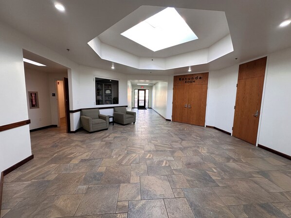 Building design - The Lodge at Mammoth Cave (Brownsville)