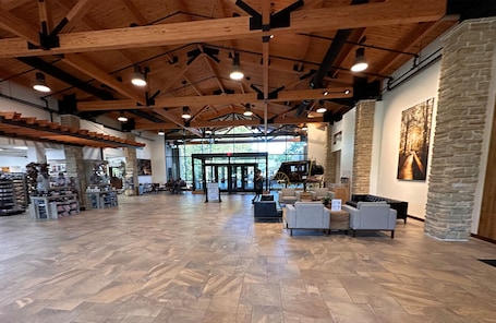 Lobby sitting area. The Lodge at Mammoth Cave