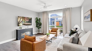 House, Multiple Beds (Move Over Rose) | Living area - Move Over Rose (Ottawa)