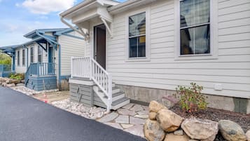 Nhà liên kế, nhiều giường (Marina Tower) | Ngoại thất