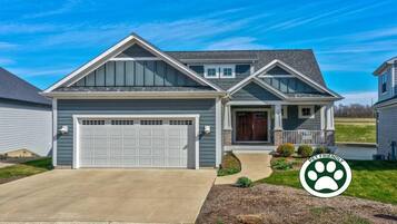 House, Multiple Beds (License to Chill) | Exterior