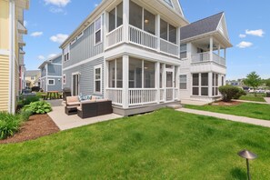 House, 2 Queen Beds (On Cloud Wine) | Exterior - On Cloud Wine (Ottawa)