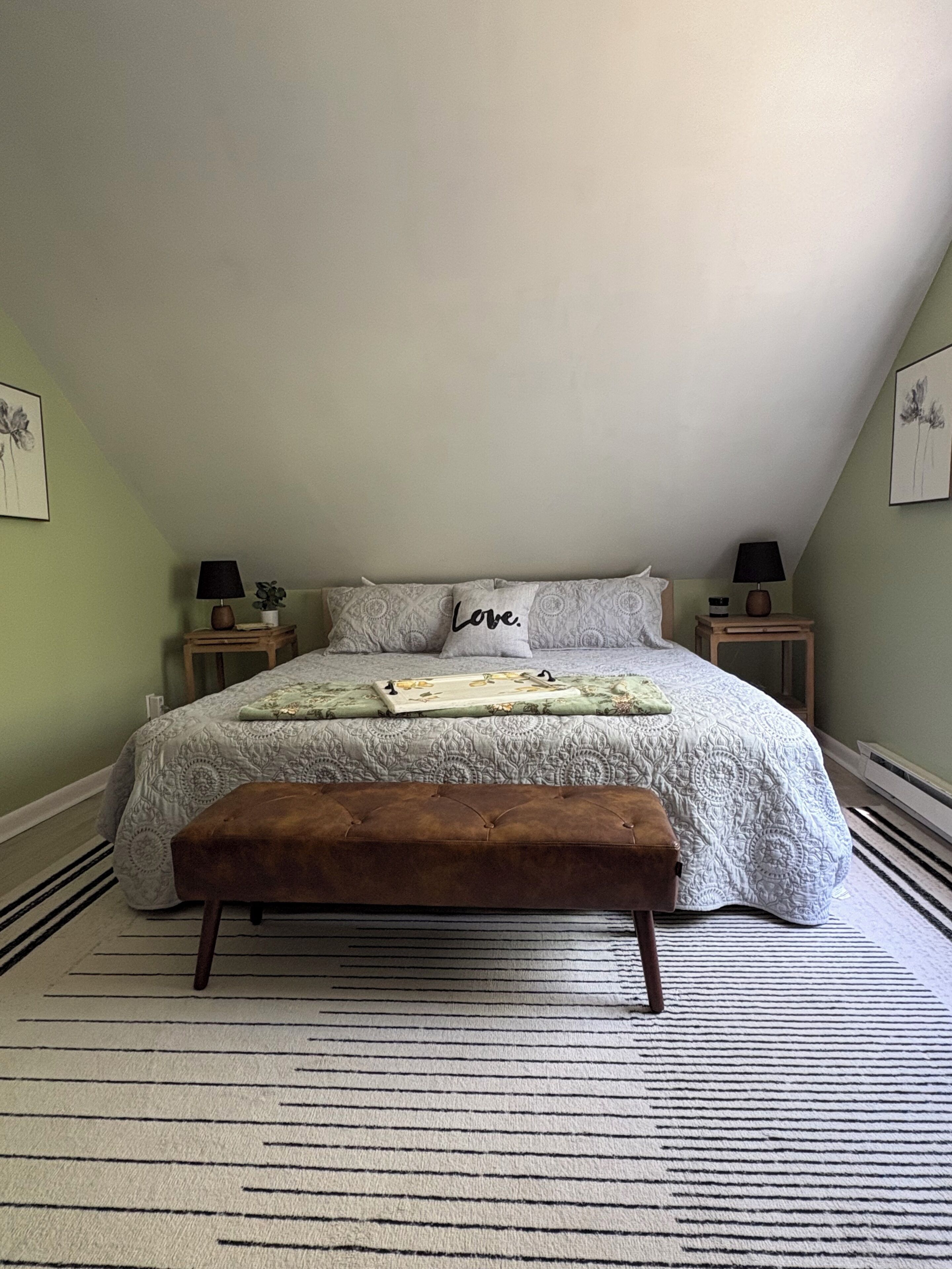 3 bedrooms, desk, iron/ironing board, free WiFi