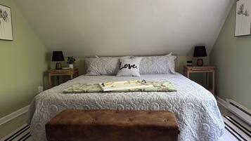 3 bedrooms, desk, iron/ironing board, free WiFi