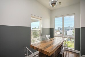Dining - Best Rooftop View Downtown Gulch Home (Nashville)