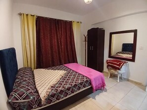 3 bedrooms, iron/ironing board, bed sheets