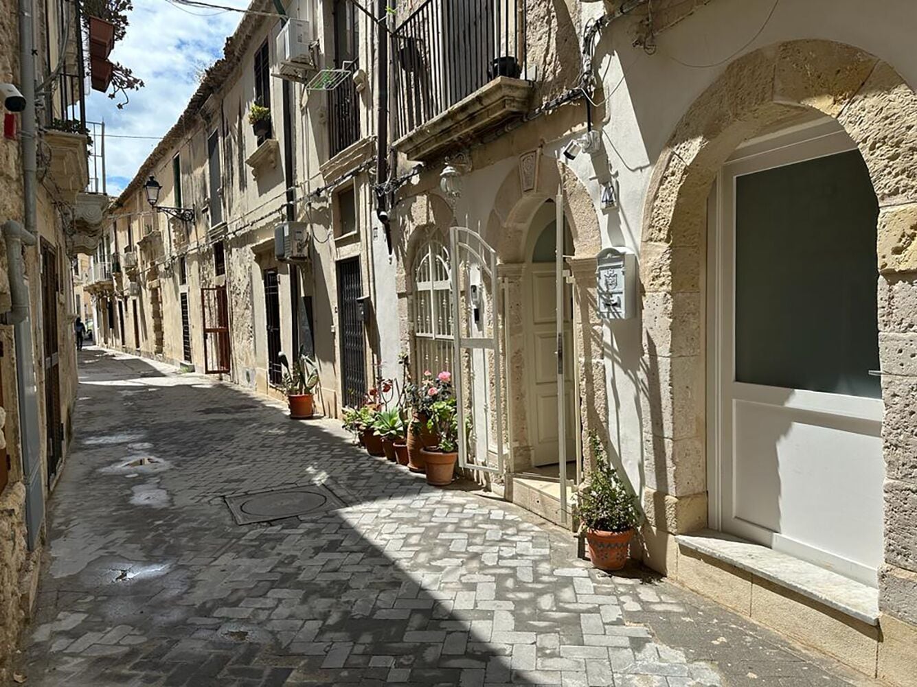 ด้านหน้าที่พัก